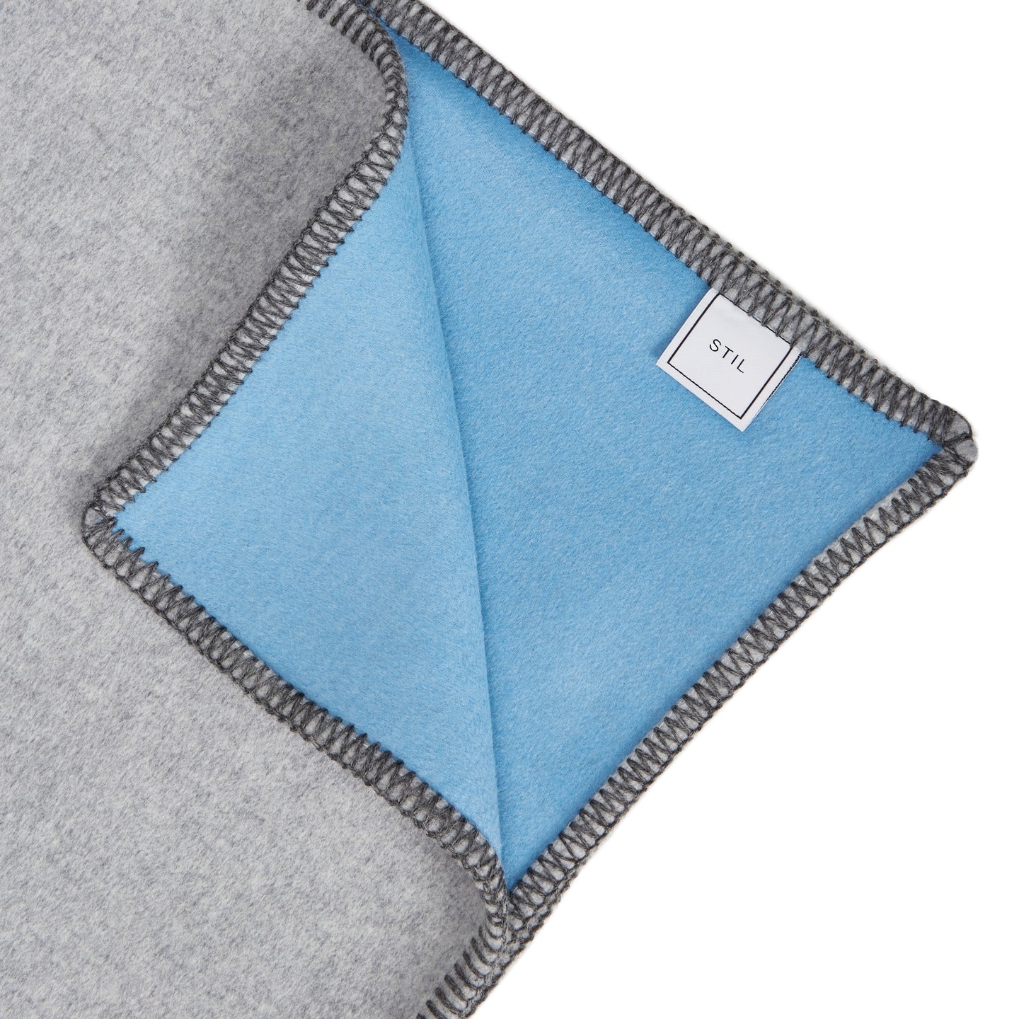 WOOL BLANKET IN SKY & LIGHT GREY